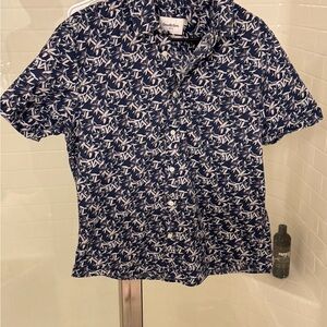 Goodfellow & Co Blue and White Casual Button Down Shirt